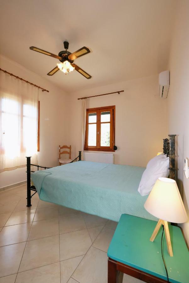 Villa Stone House Of Panos à Kornos Extérieur photo